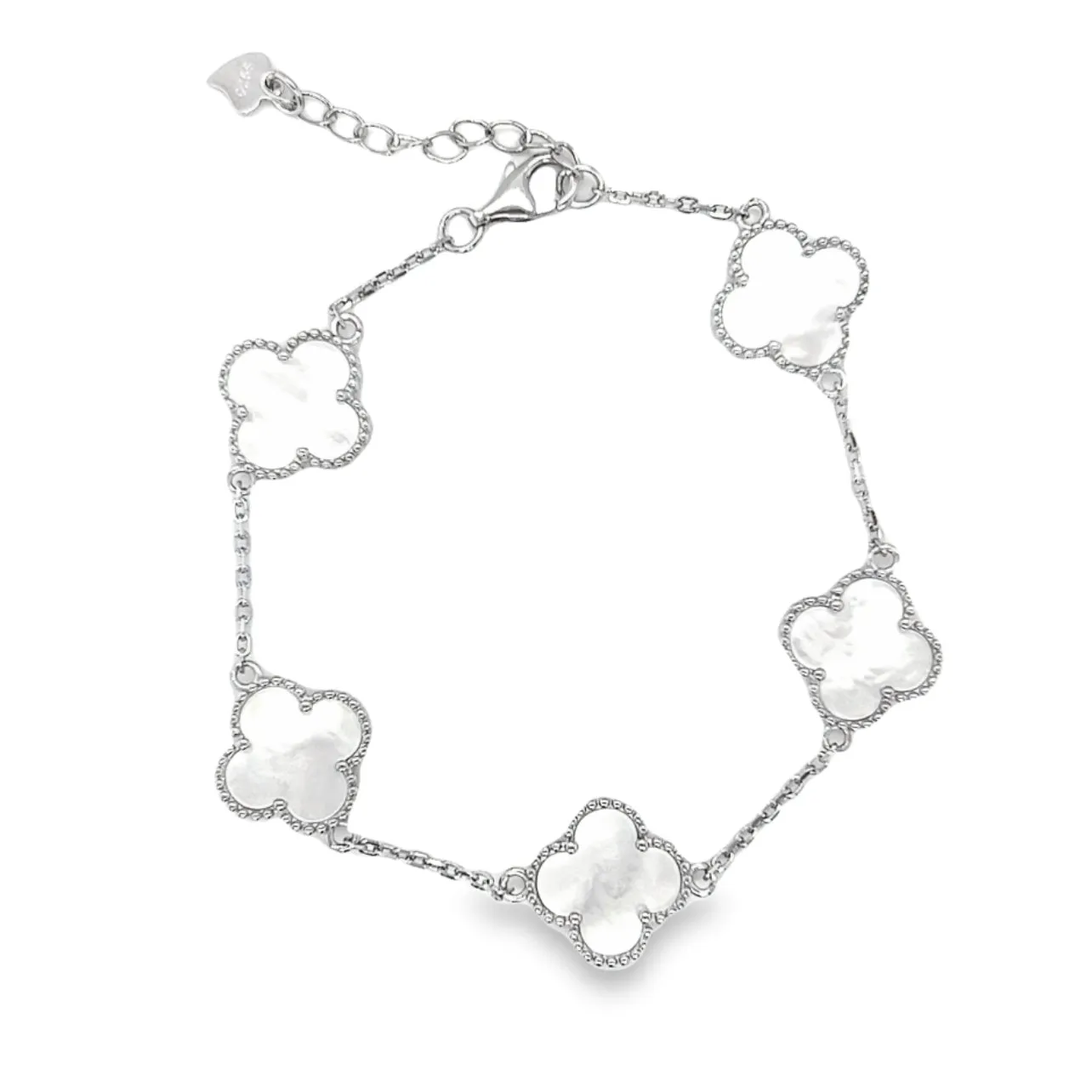 M206 White Flower Bracelet 5 Pearl Clovers