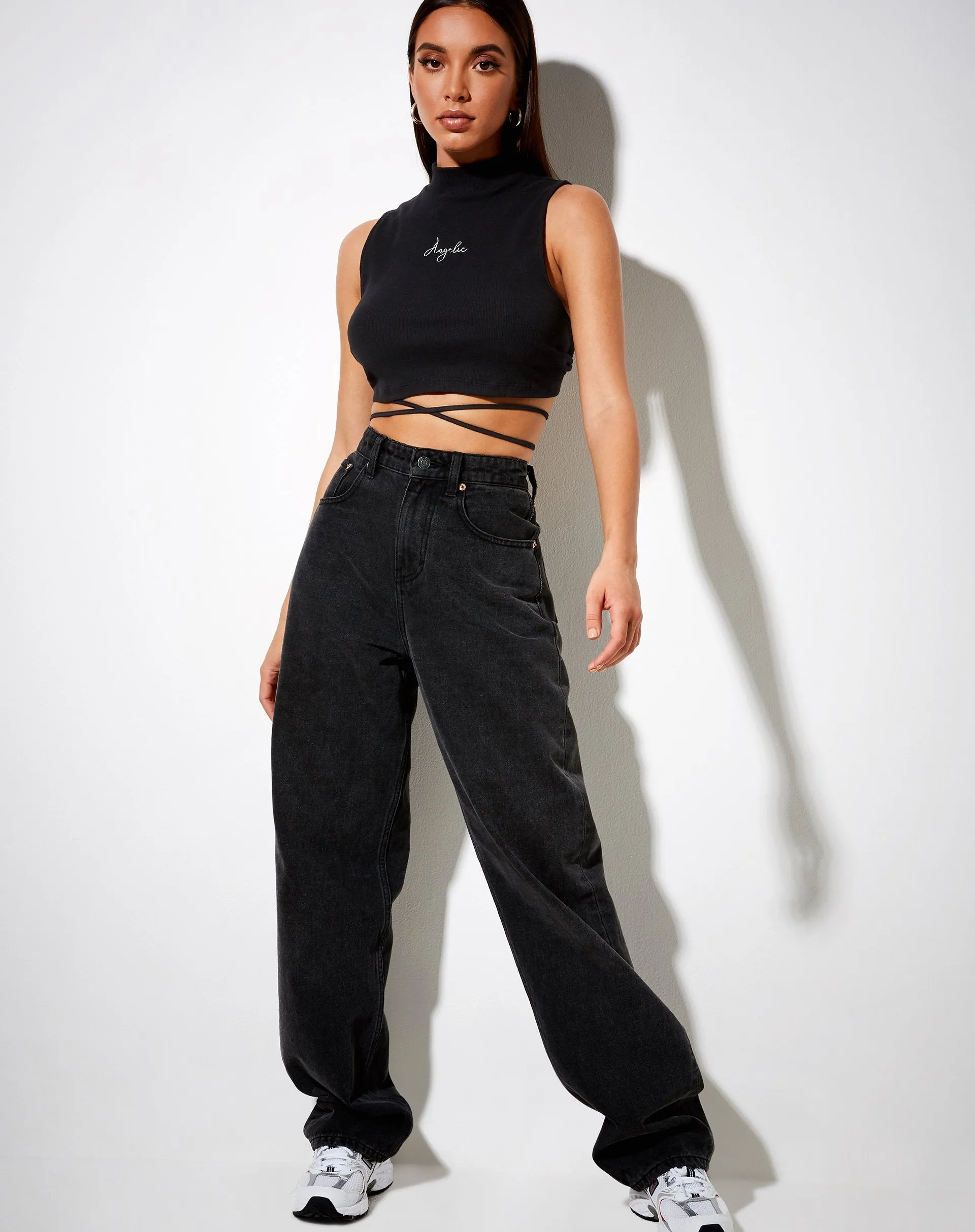 Quera Crop Top in Rib Black 'Angelic' Embro