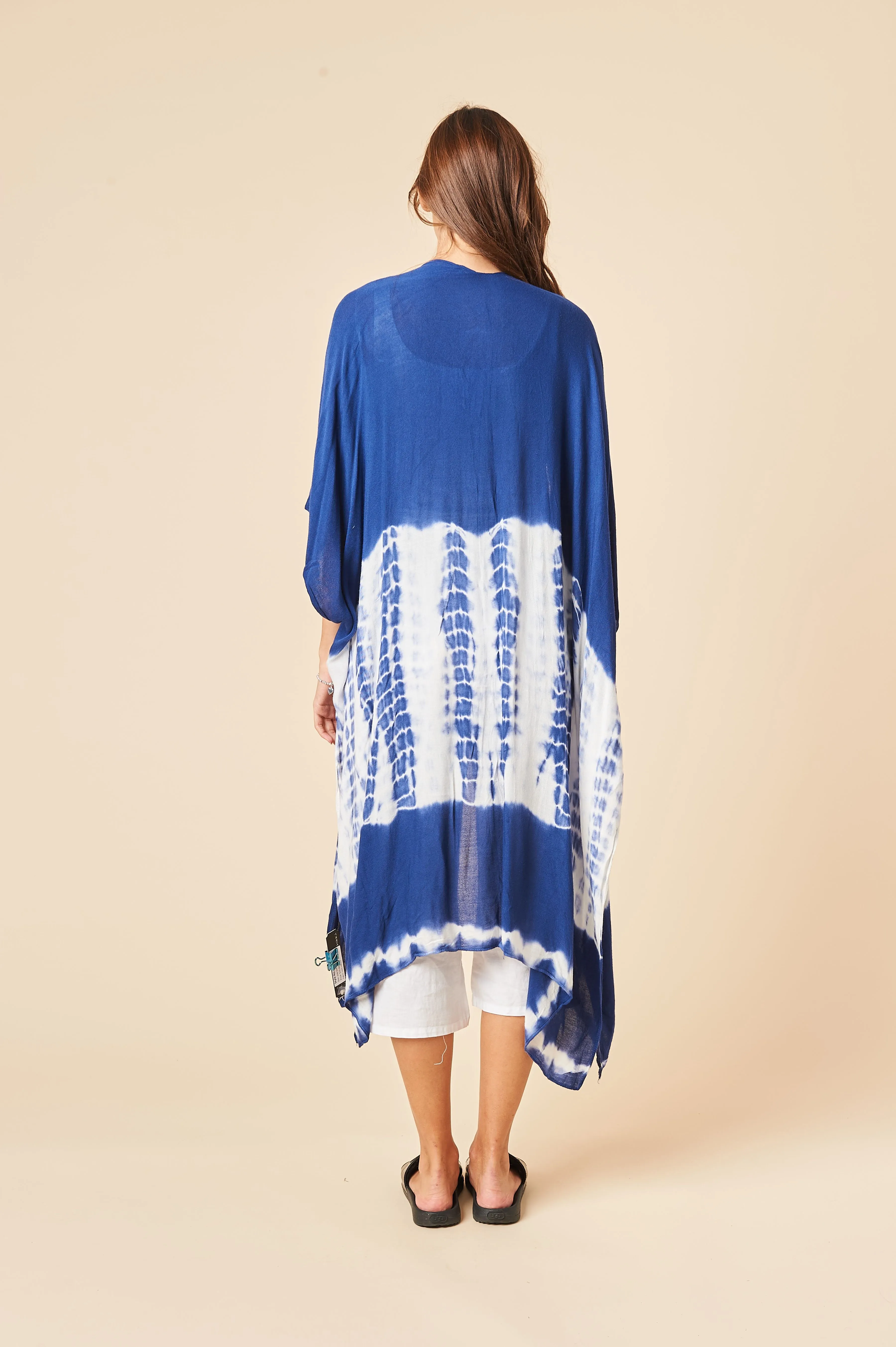 THE DIVINE KIMONO IN OPEN WHITISH BLUE